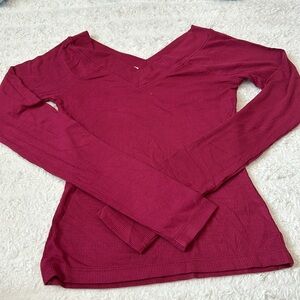 NWOT Urban Outfitters BDG V Neck stretchy long sleeve shirt